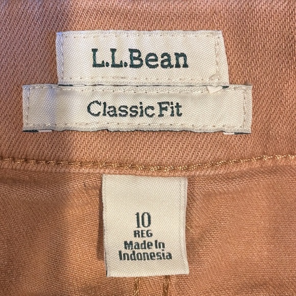 LL Bean women’s Classic straight fit pants. Size 10. - Picture 5 of 8